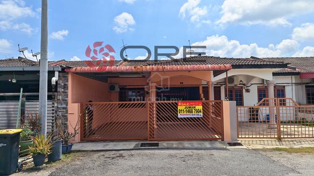 Freehold Tip Top Condition Renovated Taman Sejati Sitiawan 1