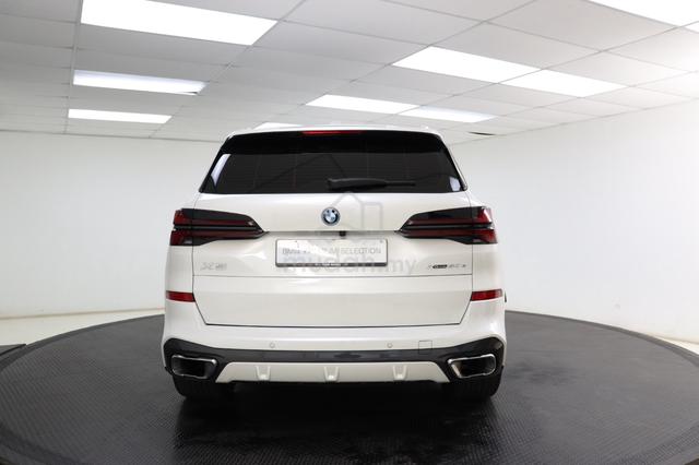 2025 BMW X5 xDrive50e M Sport - 4