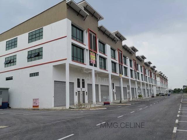Batu belah klang 3 sty terrace factory 23ft ceiling height 100 amp 1
