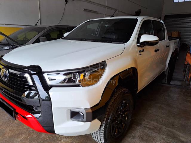 2020 Toyota HILUX 2.8 BLACK EDITION (A) - 1