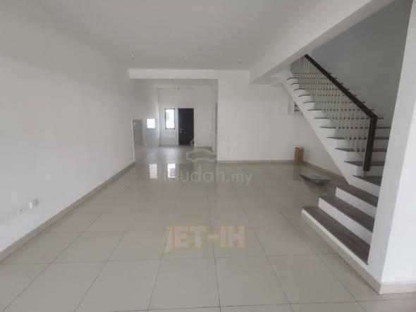 Bukit Raja Very Very AA Stock Unit Brand New Double Storey House 1