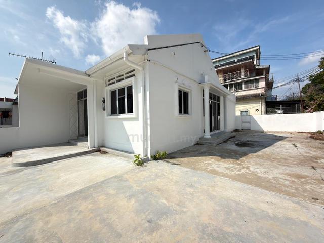 Renovated Corner Single Storey Terrace House @ Padang Tembak, Air Itam 1