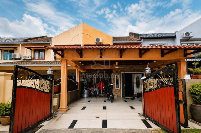 RENOVATED❗❗ Double Storey Terrace USJ 2 Subang Jaya 1
