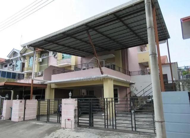 House inter corner cheap for sell!! area Sepanggar.. 1