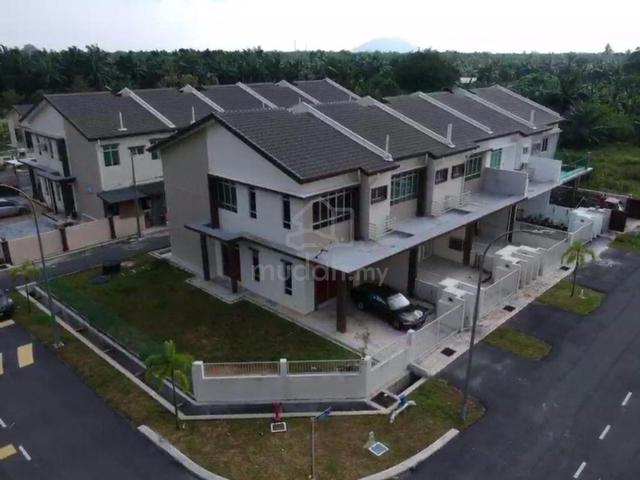 2 Storey Corner Lot Taman Dato Hormat Telok Panglima Garang NEW UNIT 1