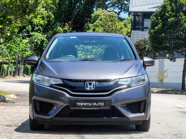 APR 2015 HONDA JAZZ 1.5i E CAR KING 60k KM 1 Owner - 4