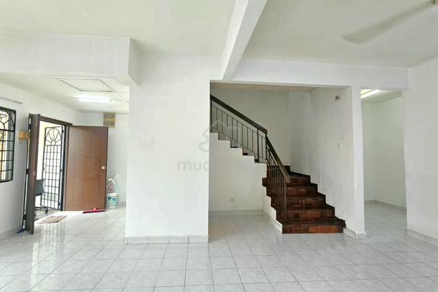 Ready To Move-In 2-Storey Terraced House Taman Aman Putra Puchong Rent 1