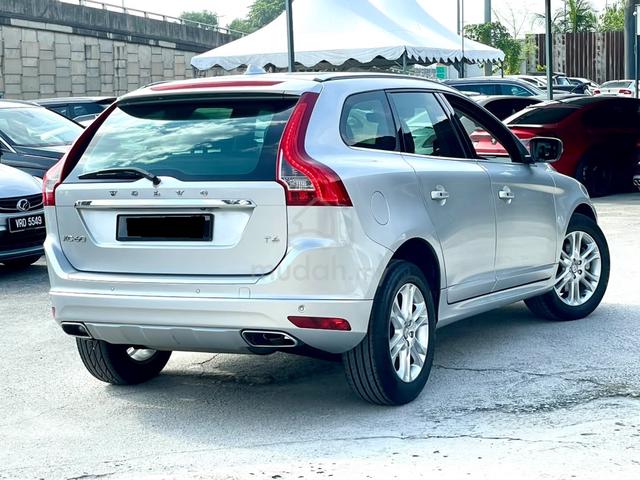 2017 Volvo XC60 2.0 T6 FACELIFT (A) FSR 89K KM FUL - 4