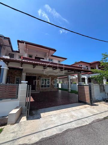 Semi-detached double storey house in Batu Berendam 1