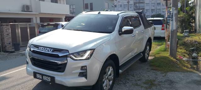 2023 Isuzu D-MAX PREMIUM 1.9L (A) - 1