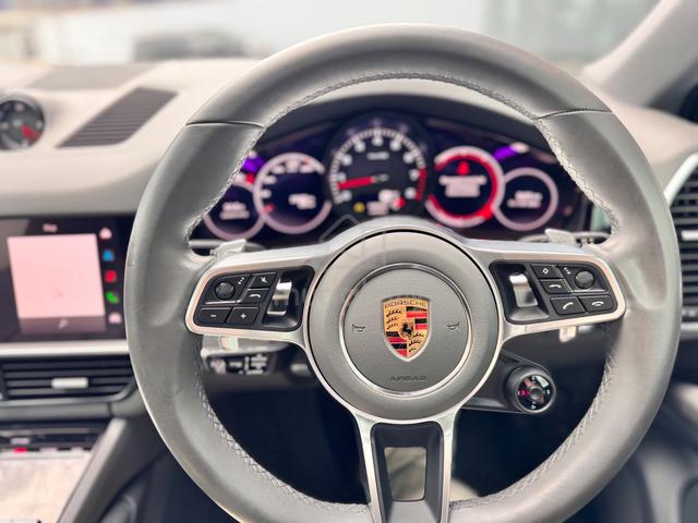 2022 Porsche CAYENNE 3.0 V6 COUPE  [FULLY LOADED] - 4