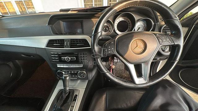 2013 Mercedes Benz C200 CGI BlueEFCY - 4