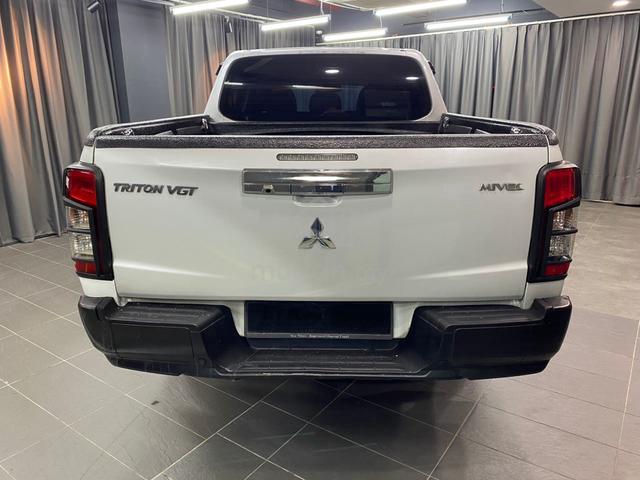 2021 Mitsubishi TRITON 2.4 VGT (A) - 4