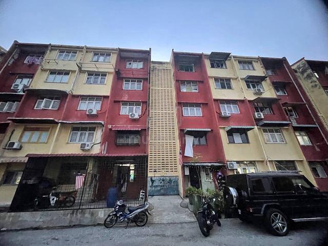 Flat PKNS Seksyen 19 Shah Alam 1