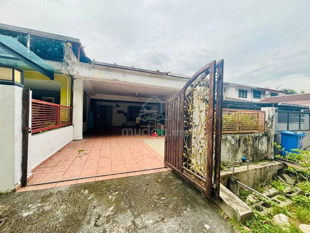 TERMURAH Rumah Teres 2 tingkat , Seksyen 4 , Shah Alam Facing Open 1