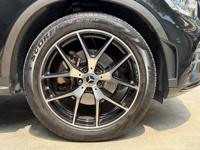 2021 Mercedes Benz GLC300 4MATIC AMG LINE 2.0L (A) - 5
