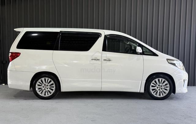 Toyota ALPHARD 2.4 S FACELIFT (A) 2 P/DOOR - 3