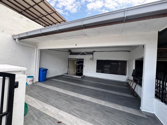 Renovated extended 1 storey Taman Sri Muda Seksyen 25 Shah alam 1