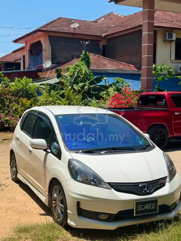 2013 Honda JAZZ 1.5 S FACELIFT (A) - 1