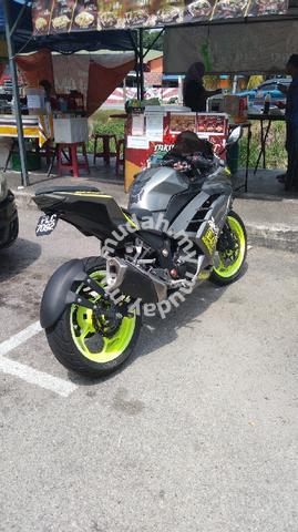 Kawasaki ninja 250 fi tahun 2013 - Motorcycles for sale in Teluk Intan