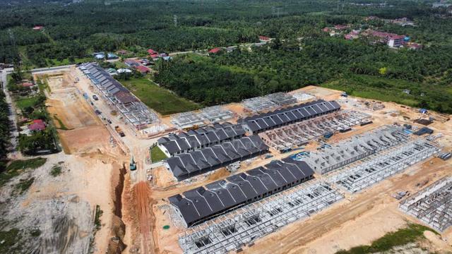 Freehold MCL Rumah cantik harge offer Last 2 units 2