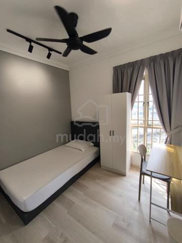 [FEMALE UNIT] SINGLE Room Opposite SUNWAY VELOCITY @ Warisan Cityview 1