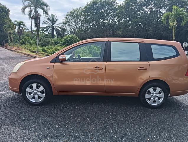 2013 Nissan GRAND LIVINA 1.6 CLASSIC/COMFORT MC - 1