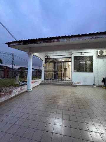 Taman Johor Jaya Jalan Keembong Single Storey Terrace House 1