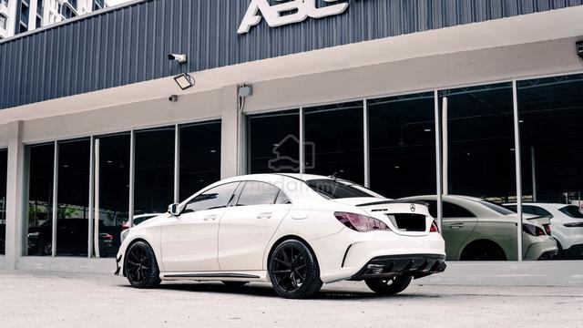 Mercedes Benz CLA180 1.6 AMG CONVERT CLA45 2016 - 2