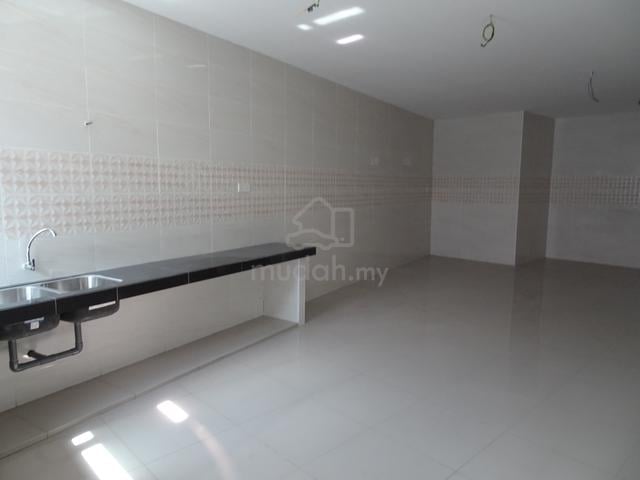 Bercham New 47' Wide Frontage Facing Playground 1-Storey Terrace House 3
