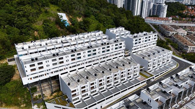 4 Storey Villa with Rooftop Terrace Empire Residence Damansara Perdana 1