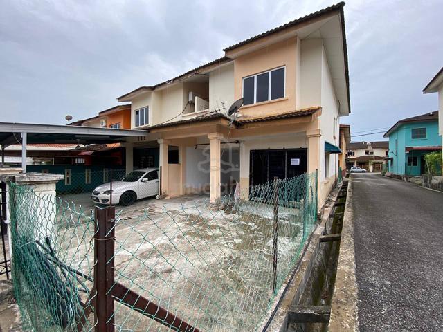 (Hadapan UiTM Lendu) Bilik Sewa Perempuan (Student) (Fully Furnished) 1
