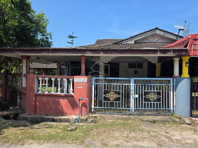 Teres setingkat Corner lot taman seroja taman binjai kemaman 1