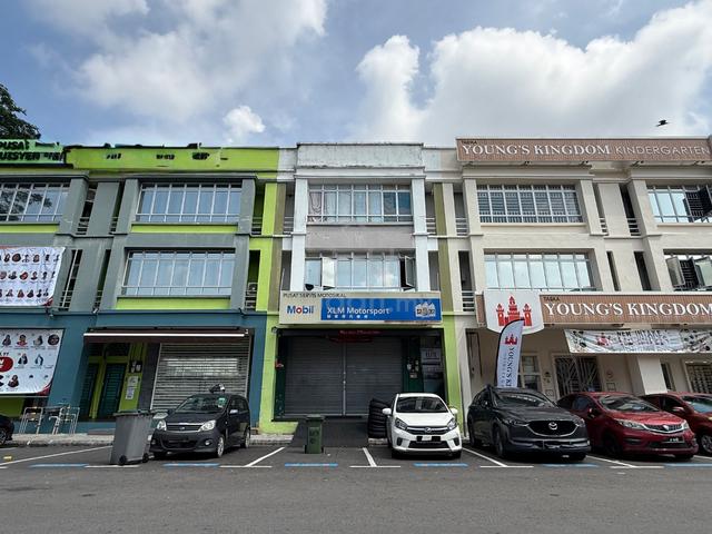 Taman Seri Orkid @ Skudai Three Storey (1st Floor) Shoplot FOR RENT : 1