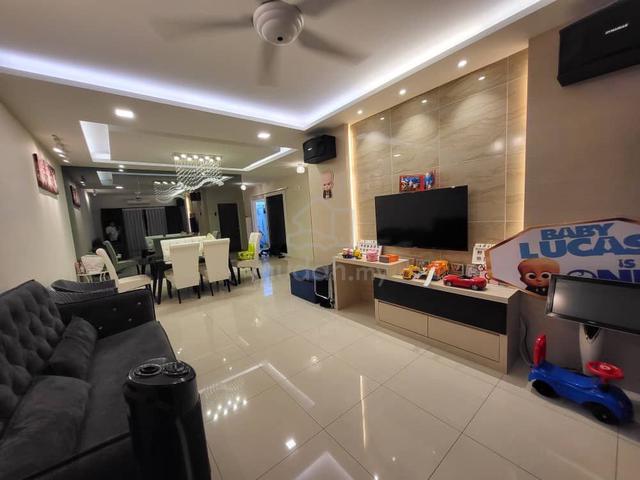 Manhattan Condominium 3
