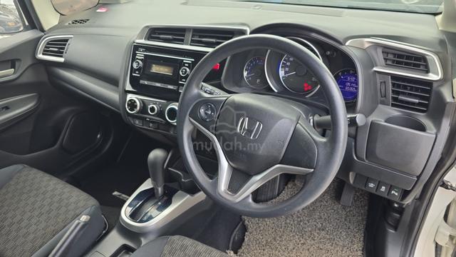 2016 Honda JAZZ 1.5 E (A) - 4