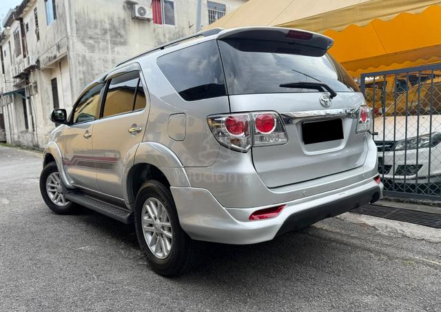 2012 2013 Toyota FORTUNER 2.7 A ServiceToyota/Ttop - 2
