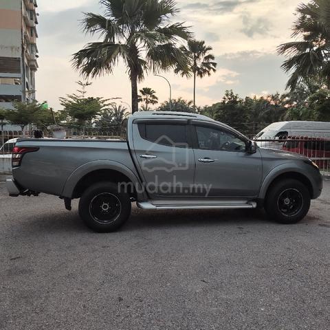 2017 Mitsubishi TRITON 2.4 VGT ADVENTURE (A) - 2