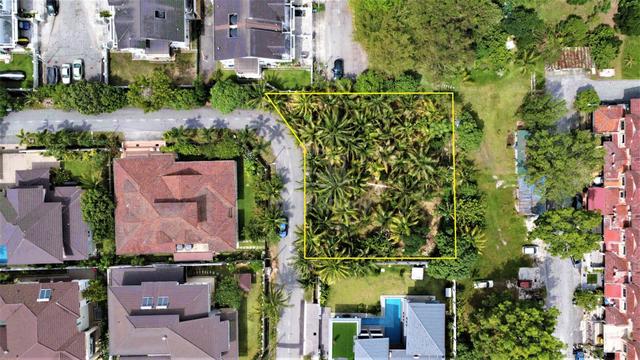 For Sale CORNER Bungalow Lot Seksyen 4, Bandar Baru Bangi 1