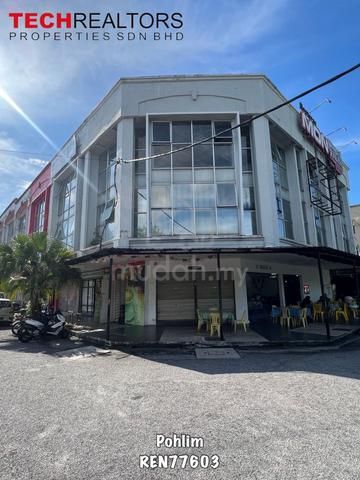 6unit  3Storey Shop Lot FOR SALE 1
