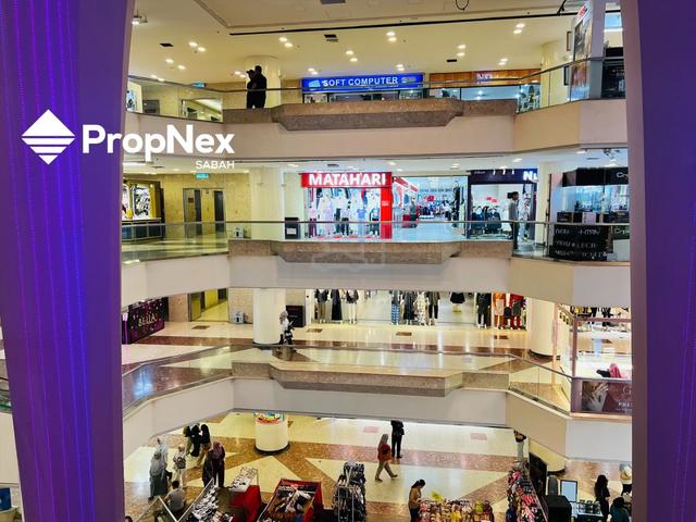 CHEAP Centre Point KK Front Retail Shop for RENT | Facing escalator PM 1