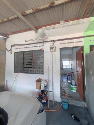 (FULLY RENOVATED) Double Story Low Cost Taman Mega Ria, Tangkak 1