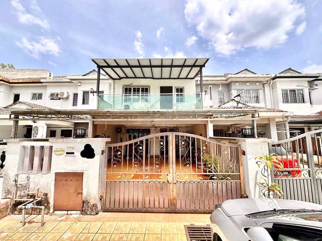 2 Storey Facing Open Space at Taman Puncak Jalil, Seri Kembangan 1