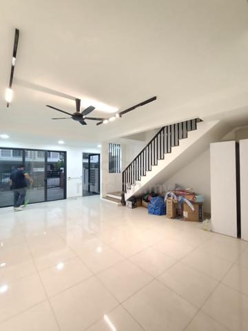 P/F 4r 4b Double Storey House @ Elmina Green 1 Shah Alam 1
