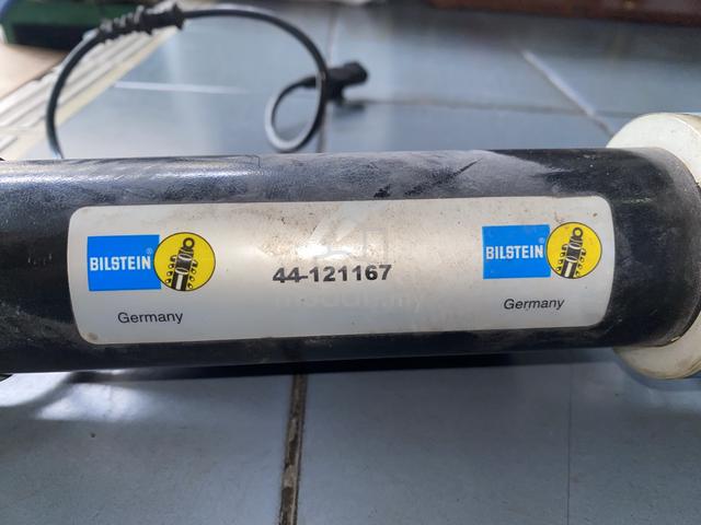 Mercedes R-Class (W251/V251) Bilstein Airmatic - photo 3 of 6