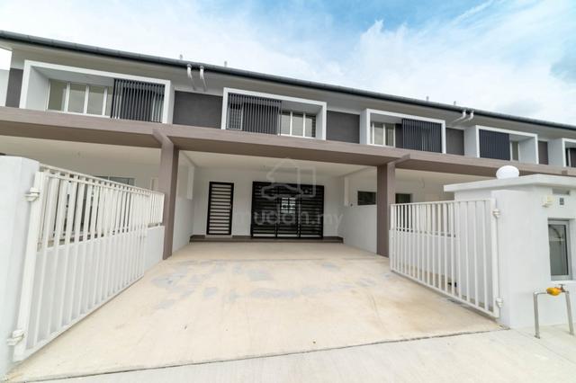 TAMAN HARMONI VISTA - 2-storey House For Rent 1