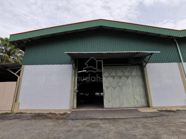 SIMPANG PULAI / Warehouse Factory For Rent / 9,750 sqft / 200 Amp 1