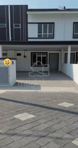 Bilik Sewa Wanita - Puncak Alam (OGOS) ( Boleh Short Stay Min 3 Bulan) 1