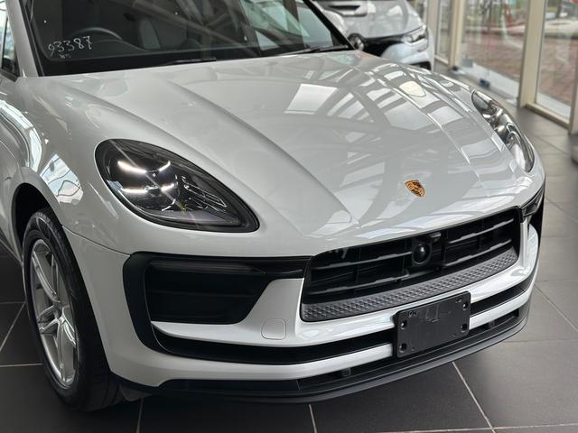 2022 Porsche MACAN 2.0 (A) - 3