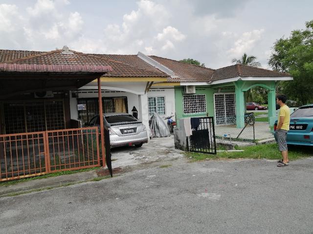 Banting, house for sale 1